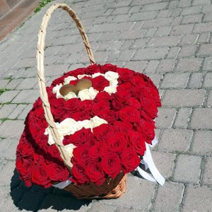 101 роза с числами в корзине Буковель фото